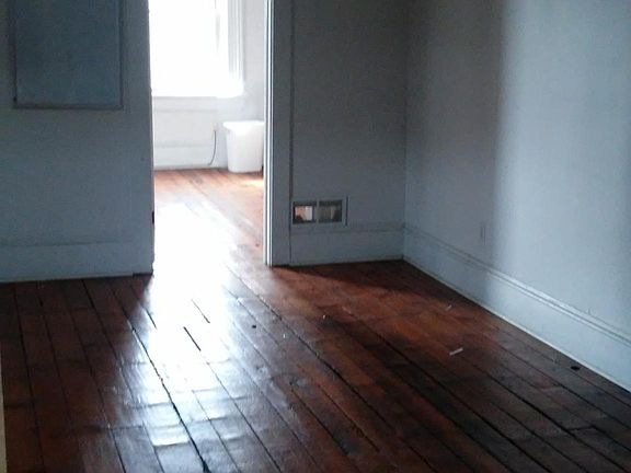 2nd image of 1836 W 25th St Ste 3B
