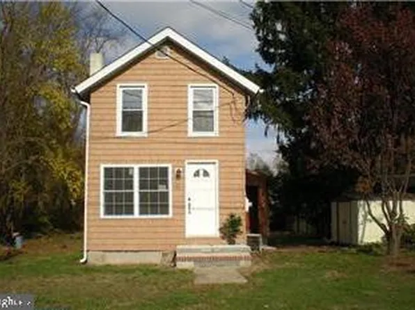 112 Broad St, Deepwater, NJ 08023