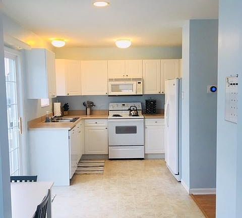5th image of 8261 Deering Oaks Dr