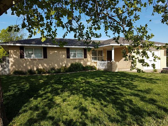 2nd image of 1222 N Cain Ave