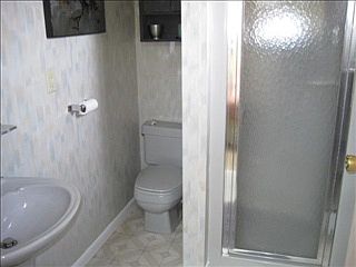 5th image of 12 Timber Hill Ln