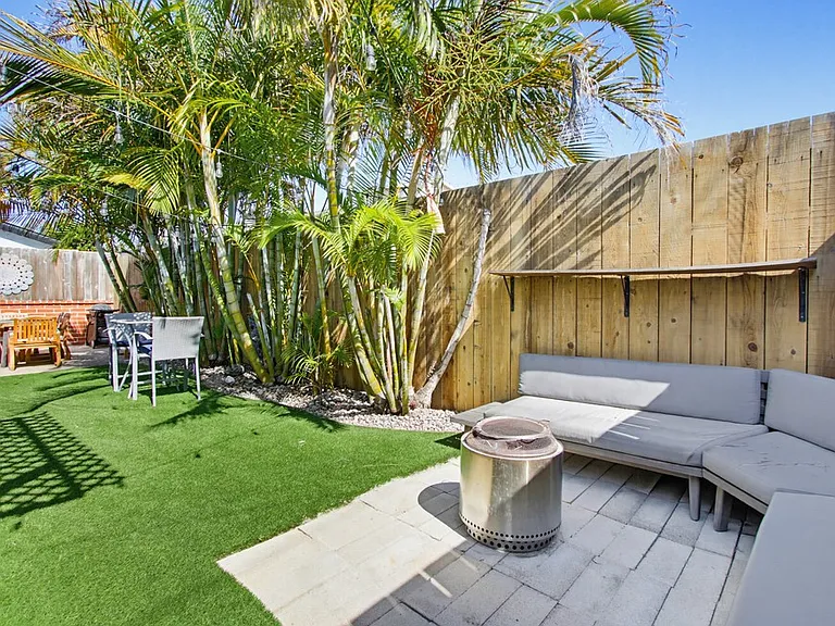 1973 Pacific Beach Dr — Photo 35