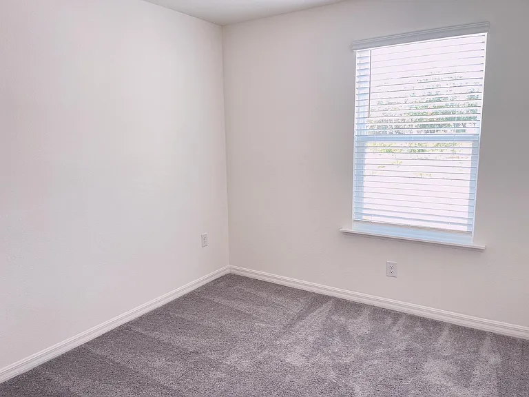 12615 NW 7th Pl — Photo 12