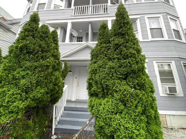 1514 Pembroke St #2, Bridgeport, CT 06608