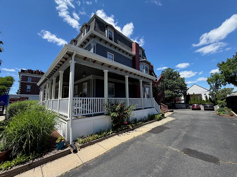 149 Highland Ave
