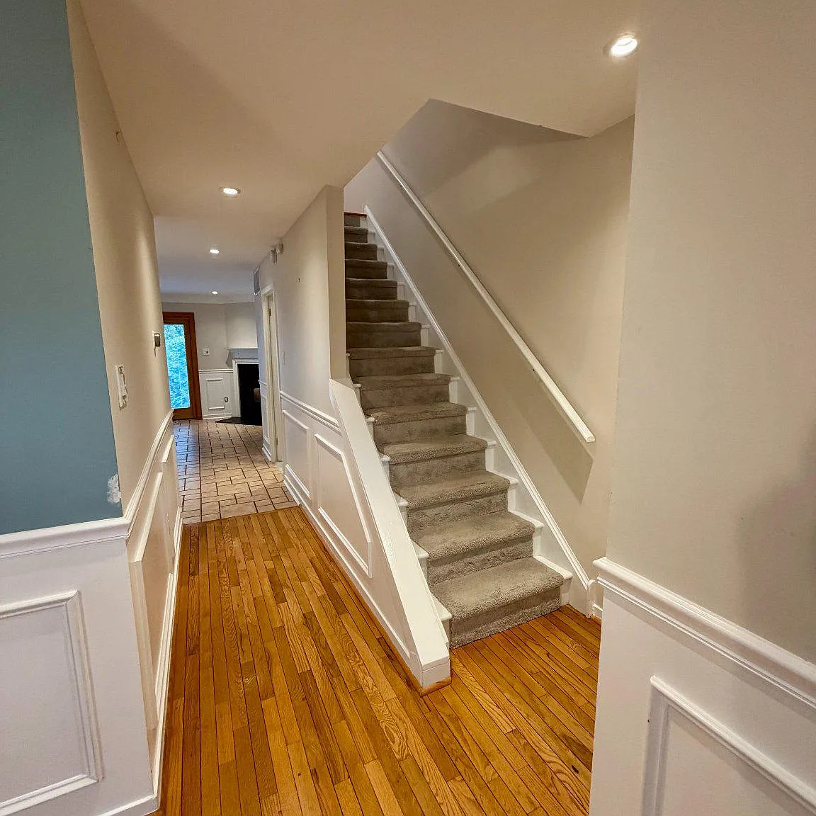 4 bed, 4.5 bath, 2075 sqft, $3,500 — Photo 4