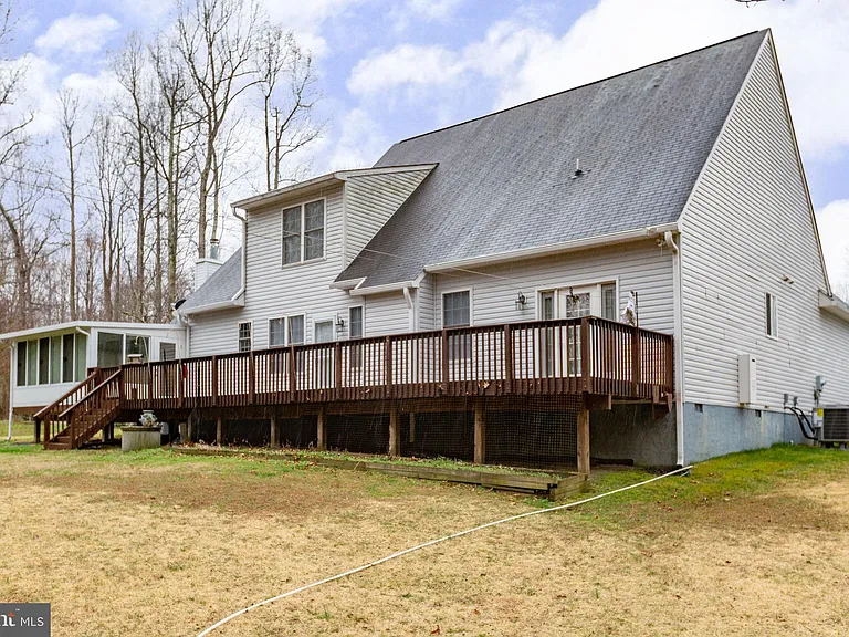 10721 Colbys Ln — Photo 43