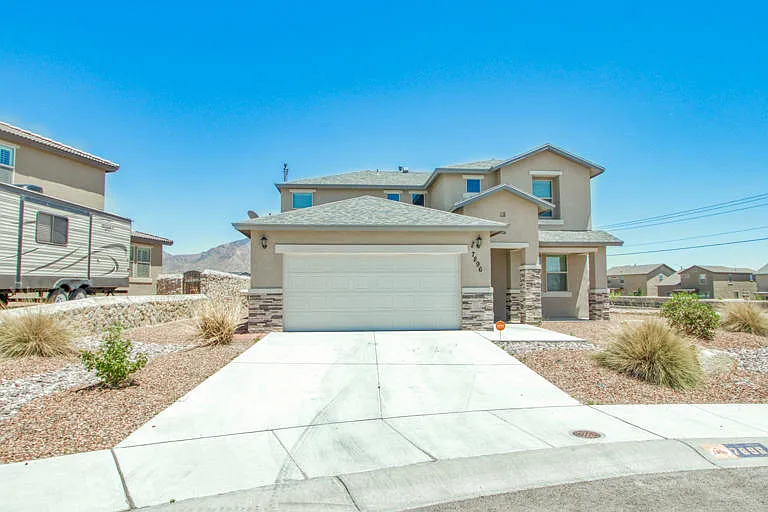 7896 Enchanted Path Dr — Photo 1