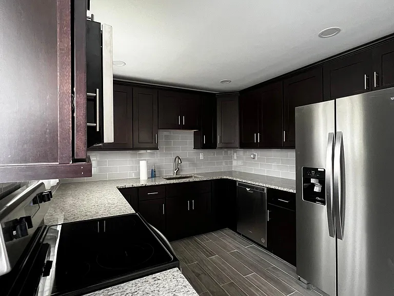 17 Trellis Rd — Photo 2