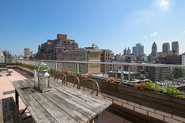 Rented by Douglas Elliman | media 18