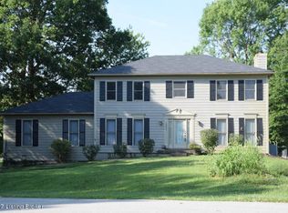 10403 Scarlet Oak Ct, Louisville, KY 40241