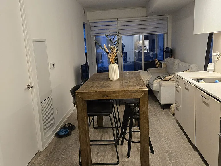 19 Western Battery Rd #903 — Photo 5