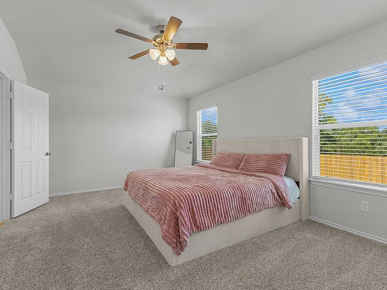 4011 Baerlon Cv — Photo 11