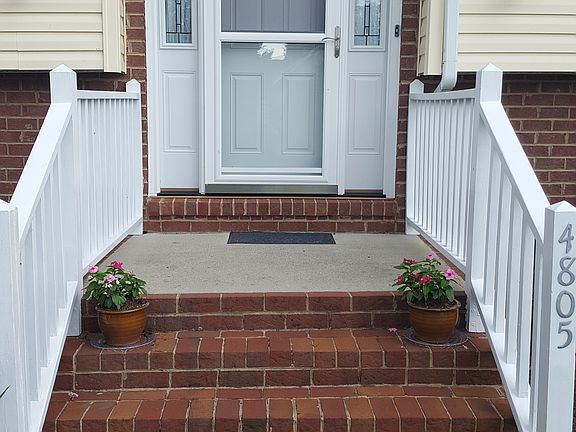 New fiberglass front door
