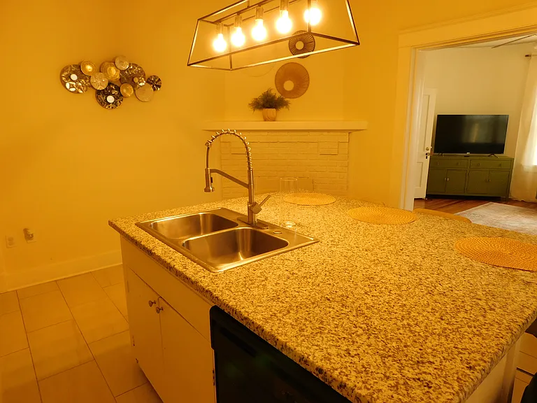1015 Scott St #1 — Photo 6