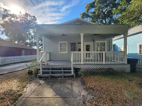 2812 N Morgan St Photo 1