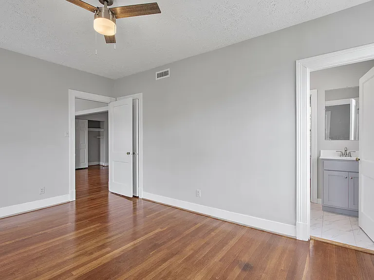 210 N Stafford Ave #21 — Photo 13