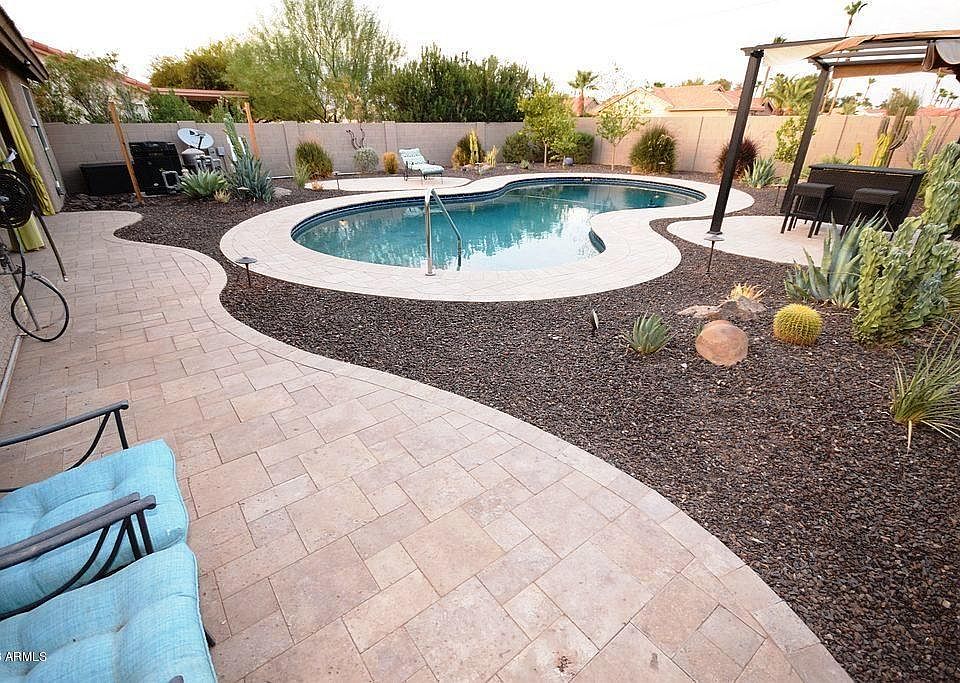1st image of 26625 S Saddletree Dr