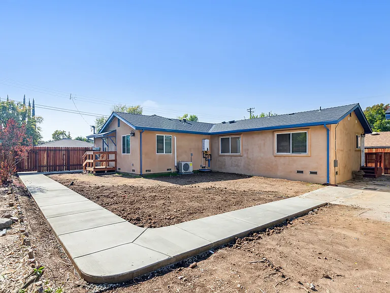 307 Livoti Ave — Photo 25
