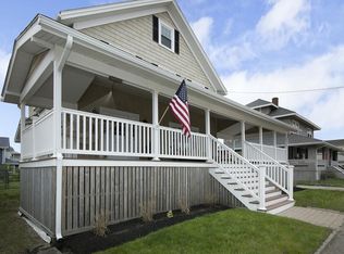 15 Manomet Ave, Hull, MA 02045