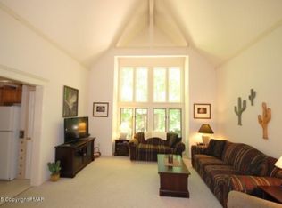 4148 Catawissa Dr, Pocono Lake, PA 18347