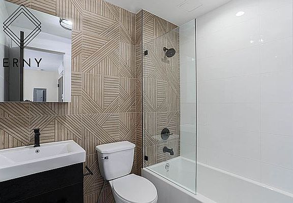 4th image of 659 Hancock St #2L