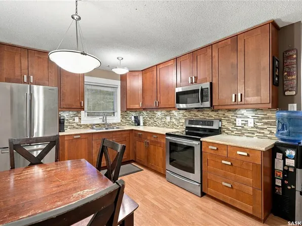 426 Langevin CRESCENT, Saskatoon, SK S7L 5R6