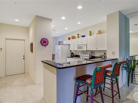 5th image of 8259 Parkstone Pl #8-103