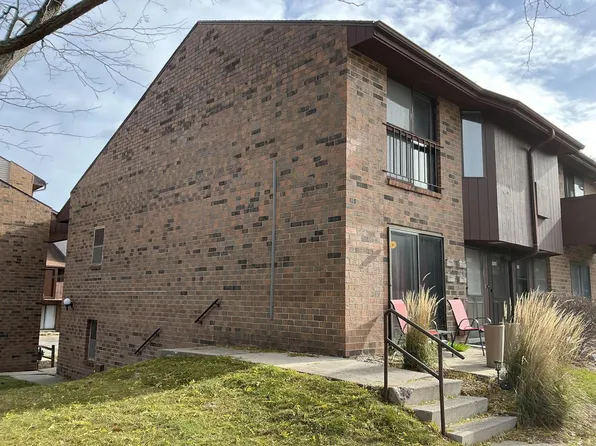 9026 North Park Plaza COURT, Brown Deer, WI 53223