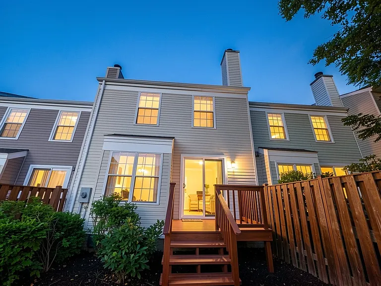 10508 Smithy Ct — Photo 10