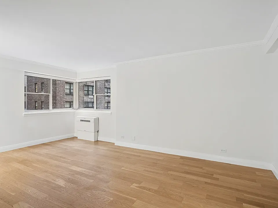 85 E End Ave #4H