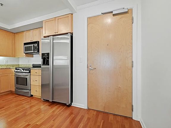 5th image of 2001 McAllister St APT 131
