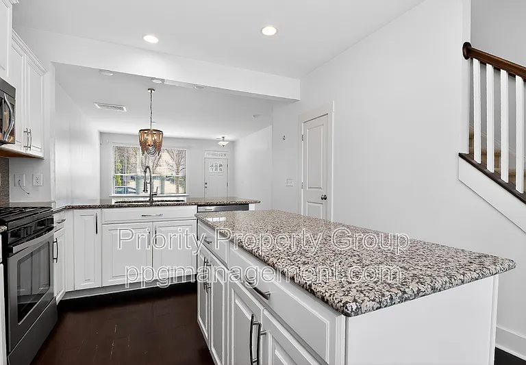 1614 Pat Garrett St — Photo 10