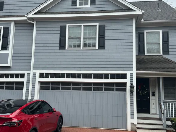 39 Court St APT 2, Newton, MA 02458