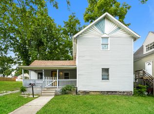 213 9th St, Elyria, OH 44035