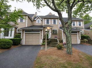 8 Fairway View Ln UNIT 8, Norton, MA 02766