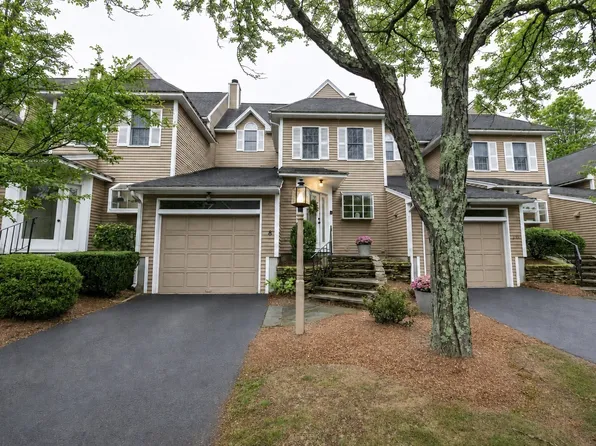 8 Fairway View Ln Unit 8, Norton, MA 02766