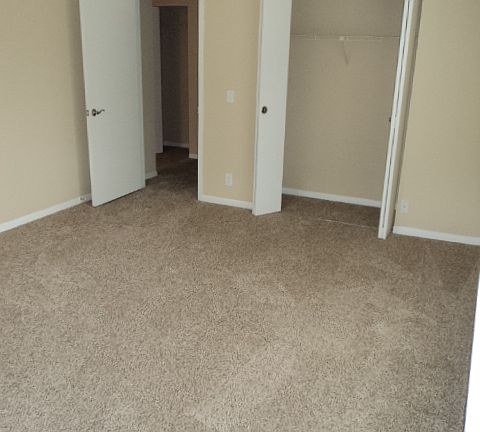 3rd image of 702 Club Pkwy
