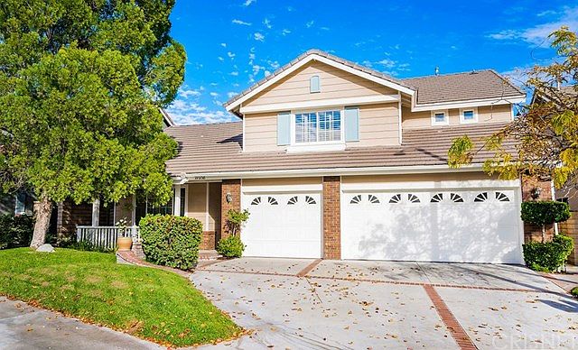 1st image of 27238 Trenton Pl