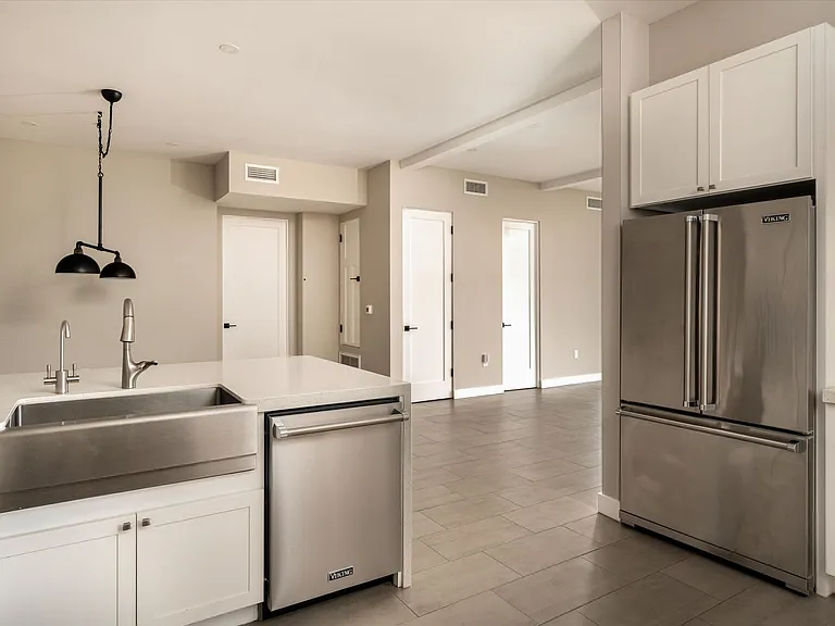 Chino St — Photo 11