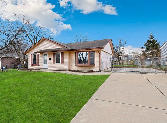 2nd image of 4707 Lee Ct