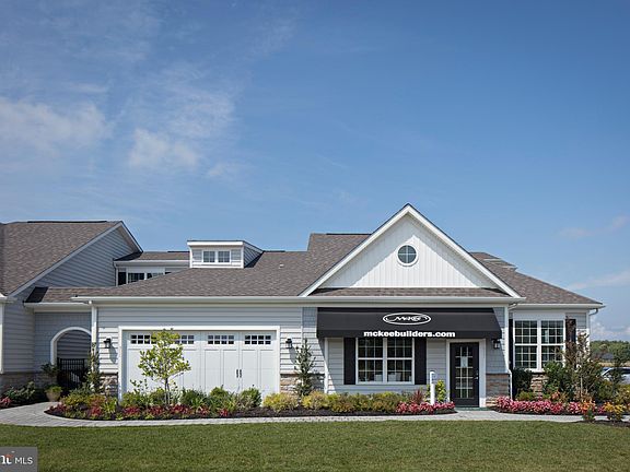 2nd image of 917 Moorings Cir