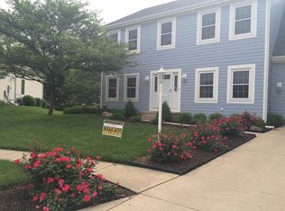 6980 Crossbrook Dr, Centerville, OH 45459