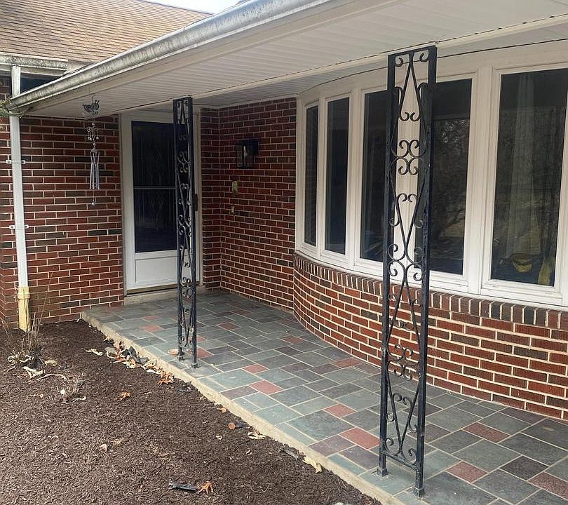 1st image of 5422 Woodbine Rd