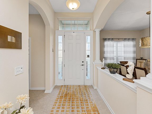 4th image of 313 Gianna Way
