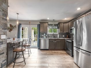 53 Wells Rd, Cheshire, MA 01225