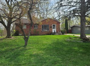 5947 Southward Ave, Waterford, MI 48329