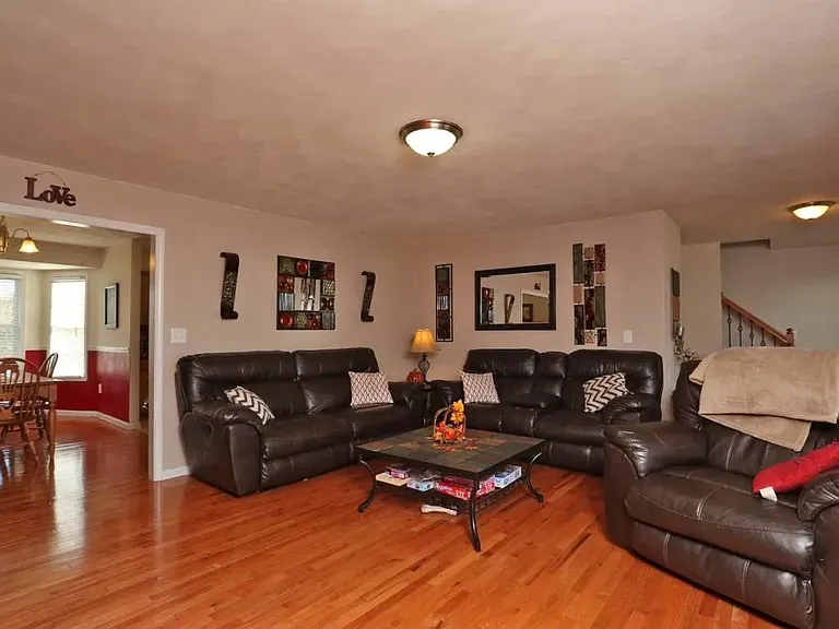 2615 Paddington Station Ln — Photo 8