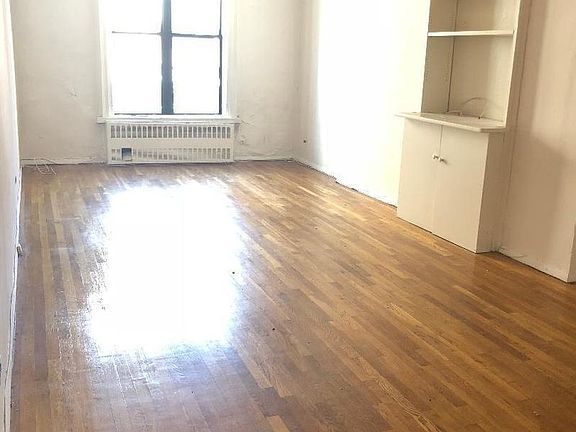 4th image of 76 Irving Pl APT 6B