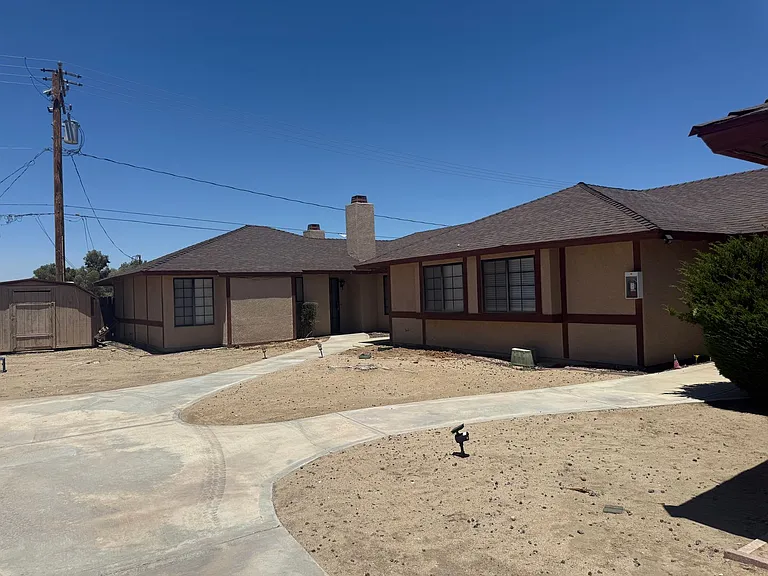 20318 Thunderbird Rd — Photo 17
